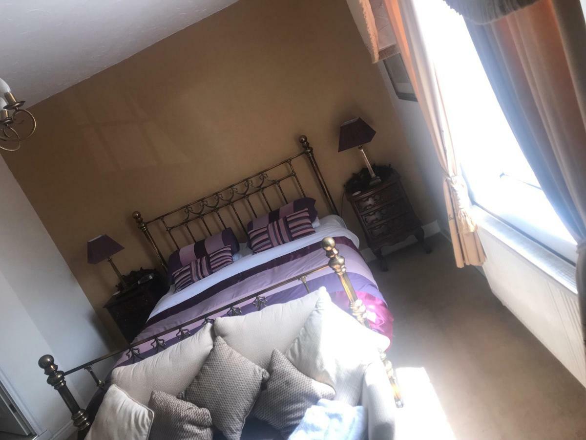 The Lion Hotel Broseley Bagian luar foto