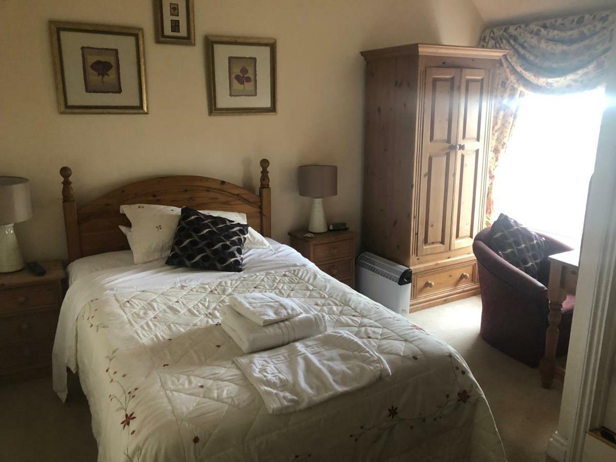 The Lion Hotel Broseley Bagian luar foto