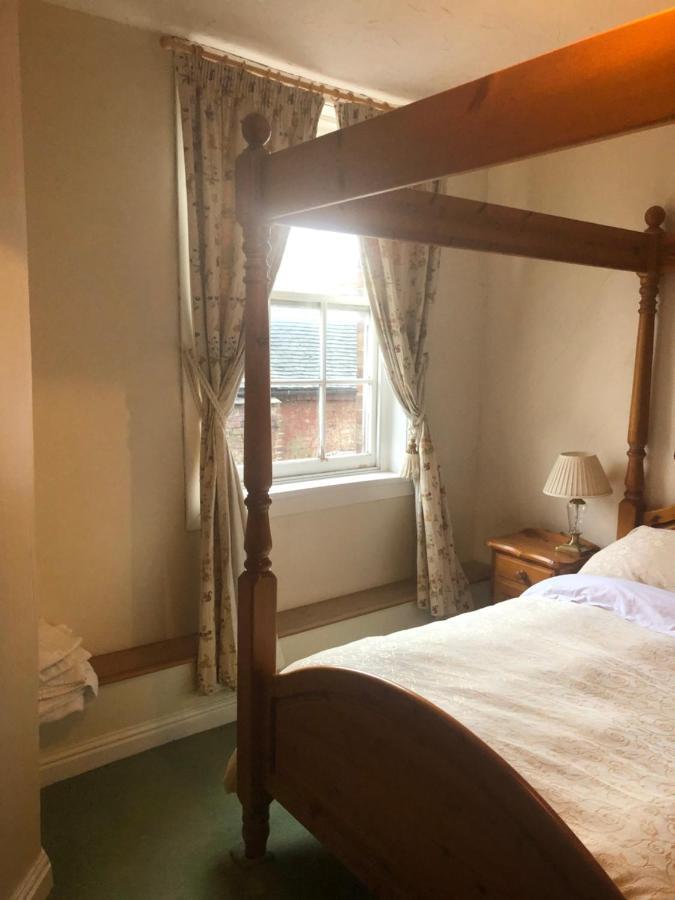 The Lion Hotel Broseley Bagian luar foto